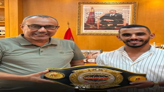 احتفاء المتوج بالحزام العالمي في رياضة المواي تاي بتايلاند
